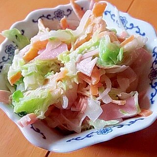 せん切り野菜の白みそマヨ和え